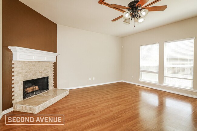 Foto del edificio - 6013 Suffolk Dr