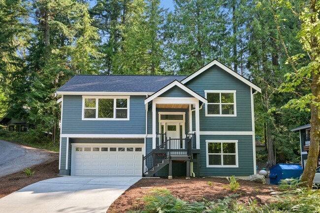 Building Photo - Modern 3BD/2.5BA Home in Sudden Valley – B...