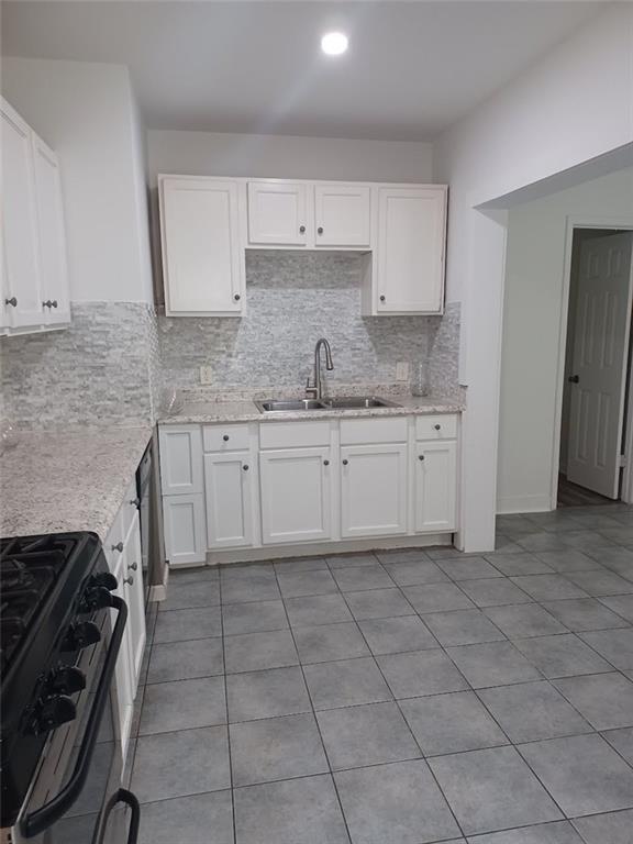 Foto del edificio - 955 Cloverdale Dr