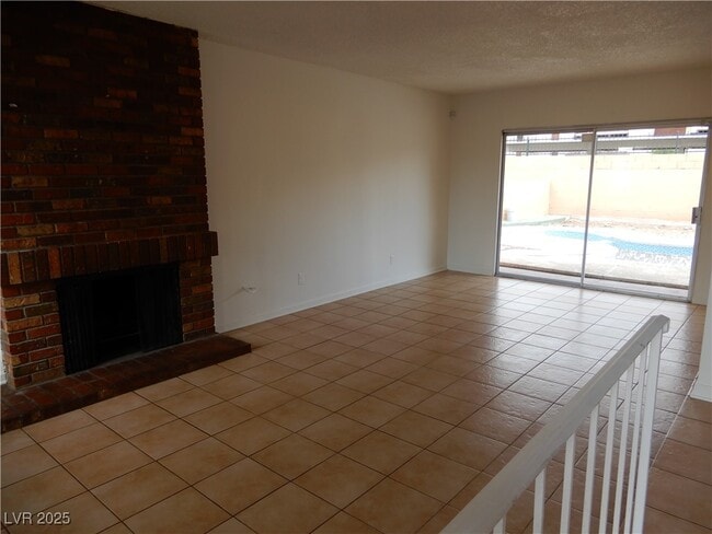 Building Photo - 3163 Panocha St