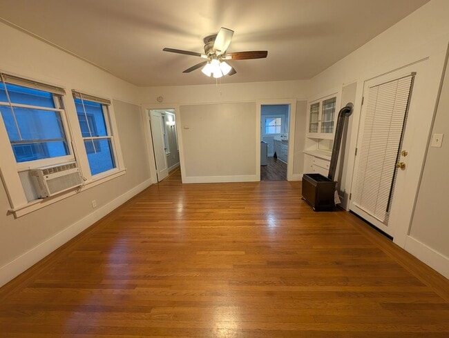 Building Photo - 92035th