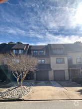 Building Photo - 2216 Hermit Thrush Ln