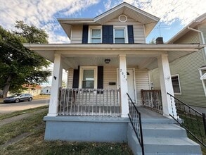 Building Photo - 2024 Hill Ave