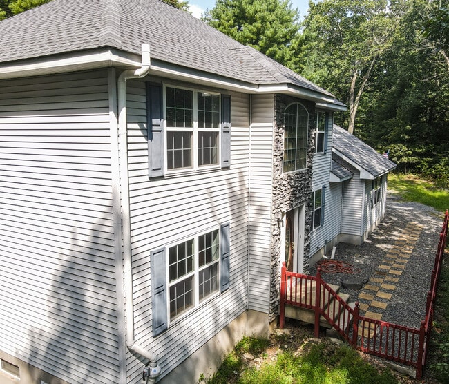 Building Photo - 5000 Reservoir Rd