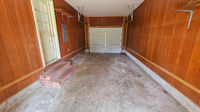 Foto del edificio - 104 Valley Ct