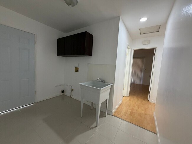 Foto del edificio - Beautiful 3bd house in West Covina