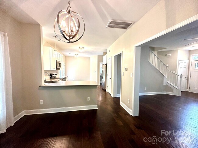 Building Photo - 16225 Amber Field Dr