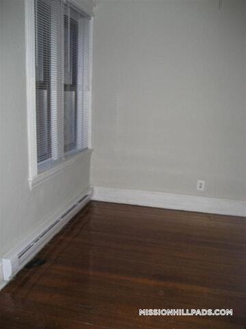 Building Photo - 887 Huntington Ave