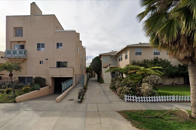 Building Photo - 3437 Keystone Av