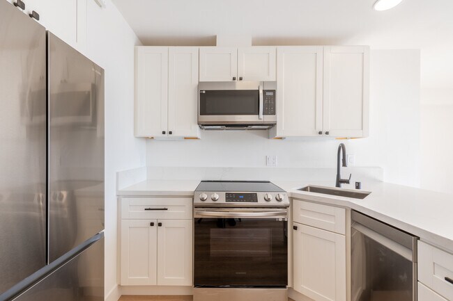 Building Photo - 940 Guerrero St