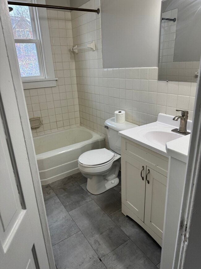 Foto del edificio - 972 Ashland Ave