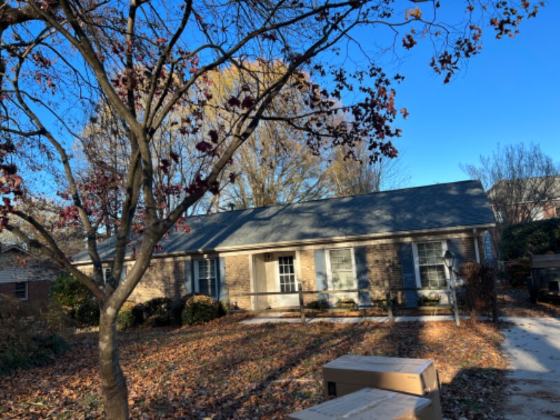 Foto principal - 201 Orange Dr