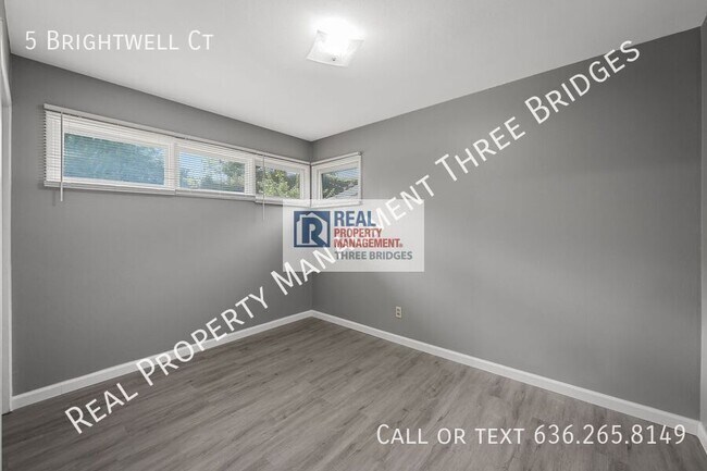 Foto del edificio - 5 Brightwell Ct