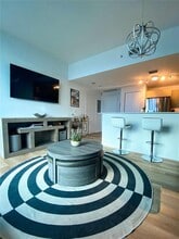 Building Photo - 350 NE 24th St