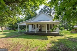 Building Photo - 5810 Bostwick Rd
