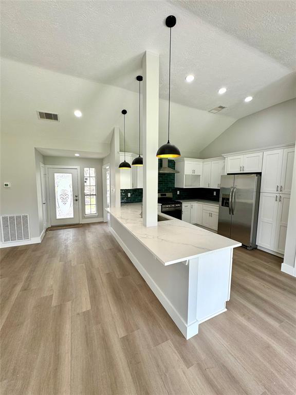 Primary Photo - 1406 Kent Way