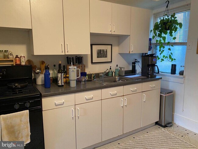 Foto del edificio - 229 S Ann St