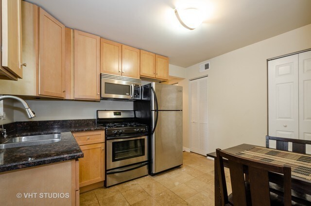 Foto principal - 2065 W Farwell Ave