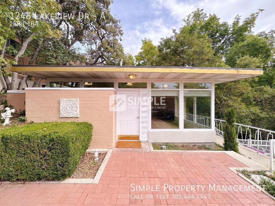 Primary Photo - 1248 Lakeview Dr