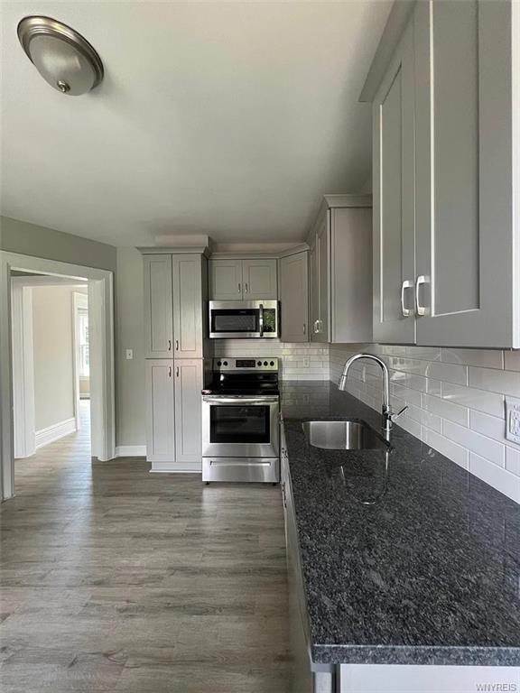 Building Photo - 355 Plymouth Ave