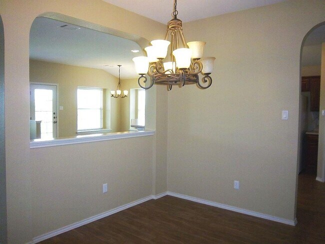 Foto del edificio - 15105 Dodge Cattle Cove