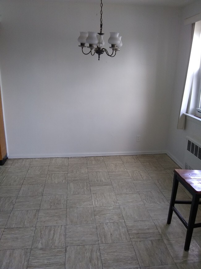 dine - 59-05 Kissena Blvd