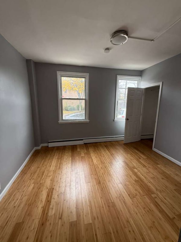 Foto del edificio - 300 Watchung Ave