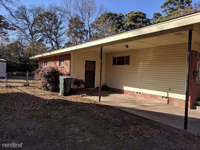 Foto del edificio - 11 Berkshire Dr