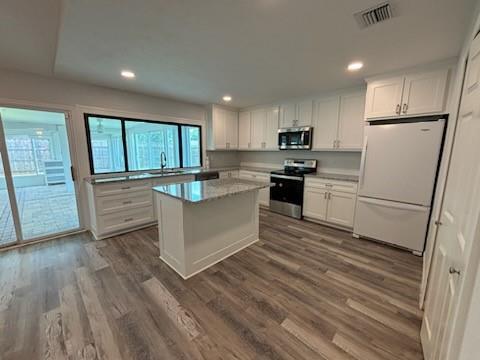 Foto del edificio - 5233 Bartlett Dr