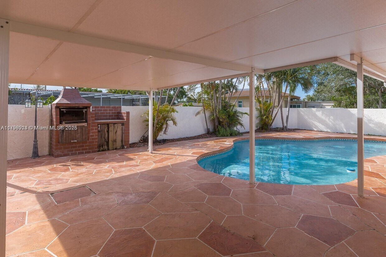 Foto principal - 5520 Hayes St