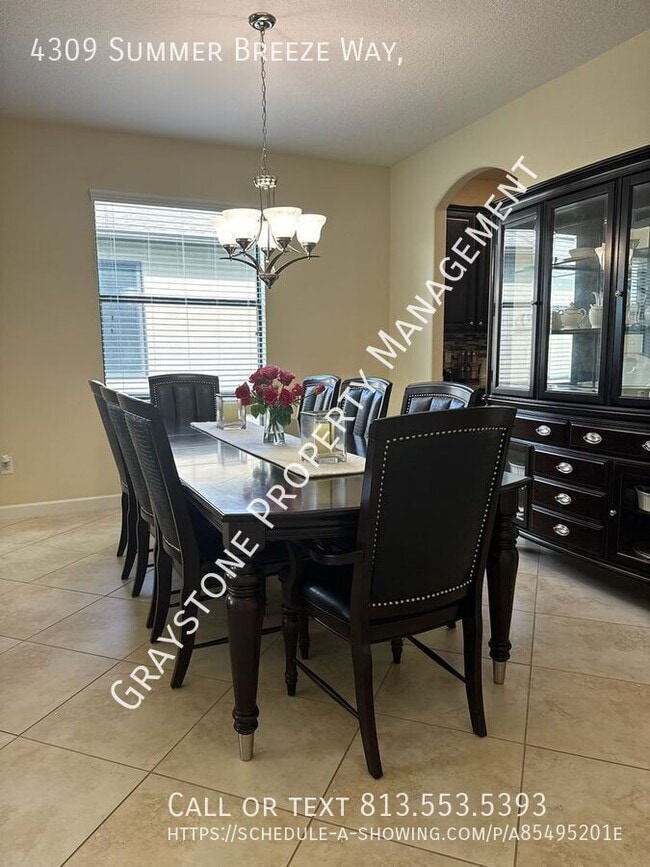 Foto del edificio - 4309 Summer Breeze Way