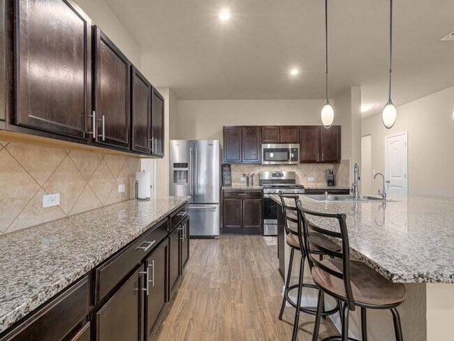 Building Photo - Beautiful Four Bedroom Home on Corner Lot ...
