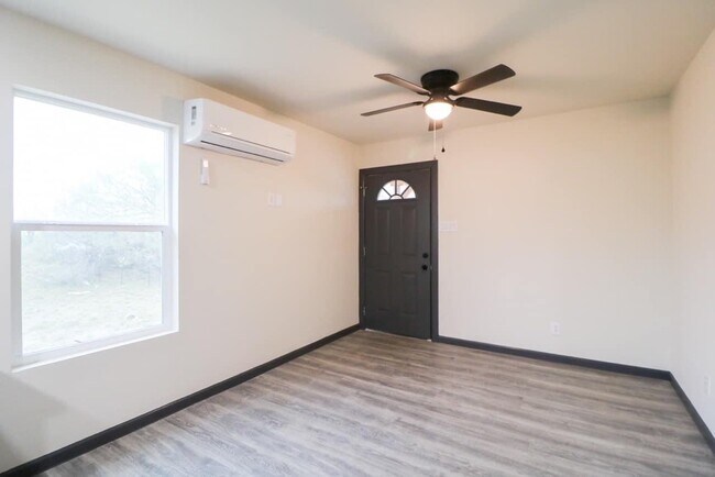 Building Photo - 3606 Galveston St