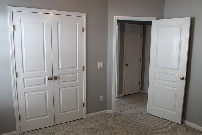 front bedroom - 206 Superior drive