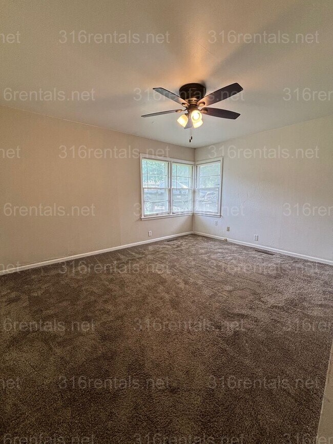 Foto del edificio - 1423 Terrace Dr