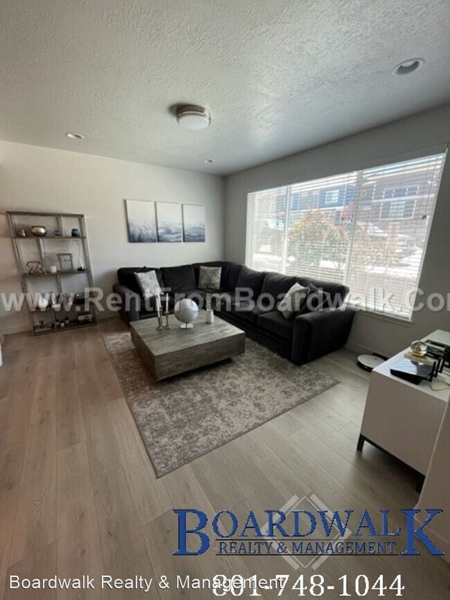 Foto del edificio - 4 br, 3 bath House - 1011 W Cyan Valley Way