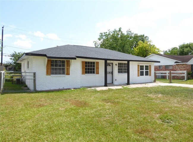Foto del edificio - 5238 Madden Ln