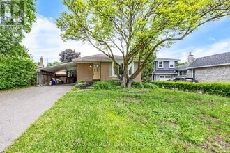 Building Photo - 10 Holman Crescent