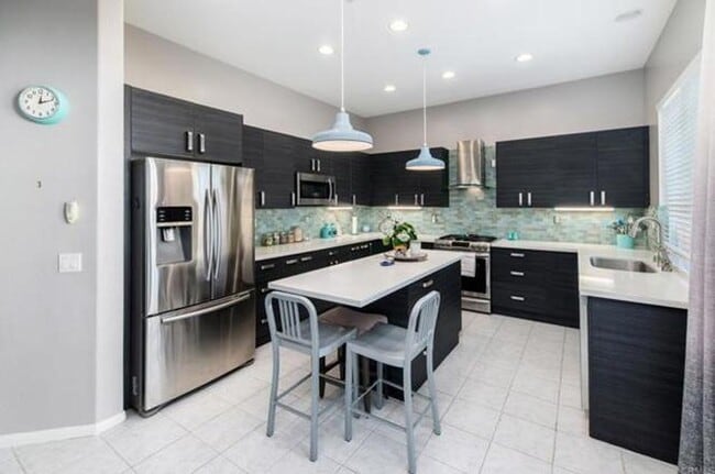 Building Photo - 5 Bedroom Home in Carmel Valley Cul-de-Sac