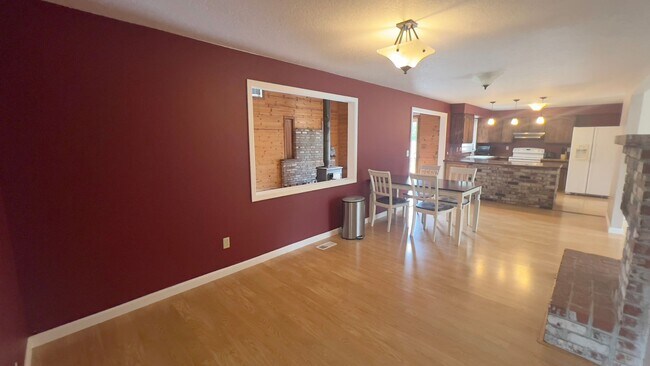 Foto del edificio - 91692 Smith Lake Rd