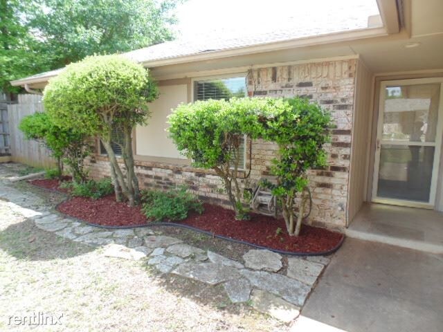 Foto del edificio - 3 br, 2 bath House - 1516 E Main St