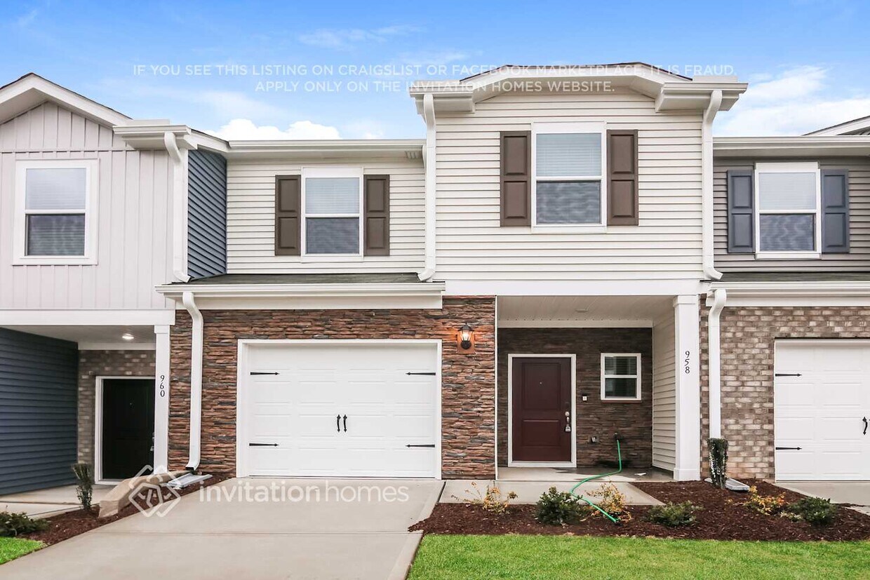 Foto principal - 958 Greenville Wy