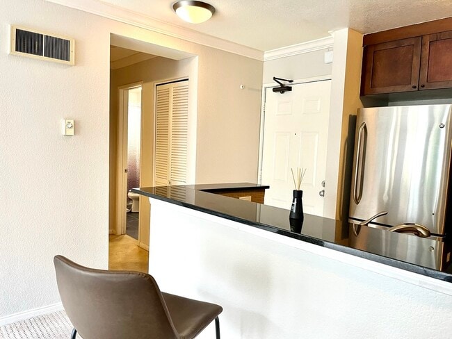 Building Photo - 3520 Lebon Dr