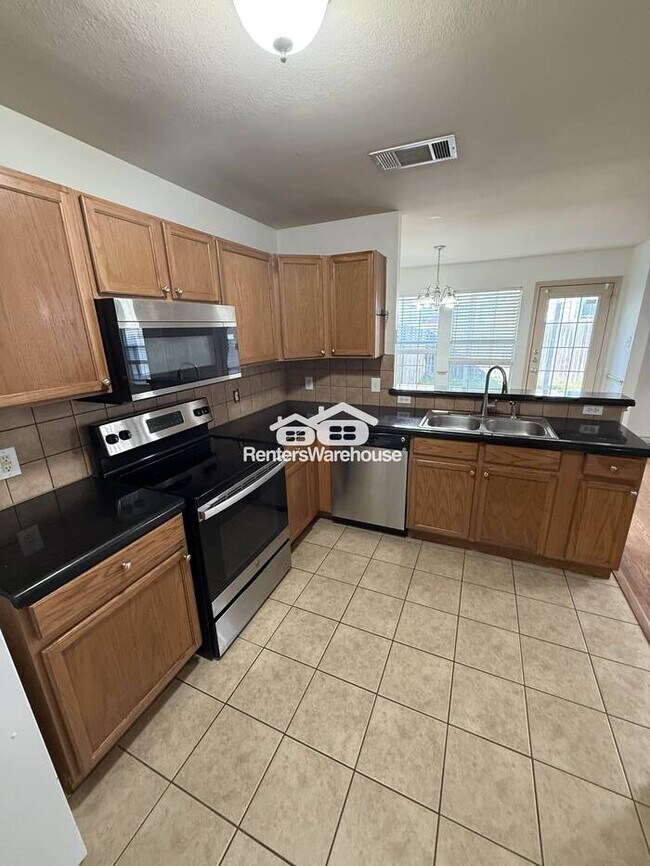 Foto del edificio - Beautiful Townhome in Euless!!