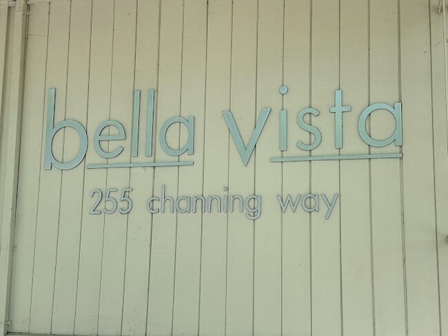 Bella Vista Sign 2024-05-14 - Bella Vista (06/25)