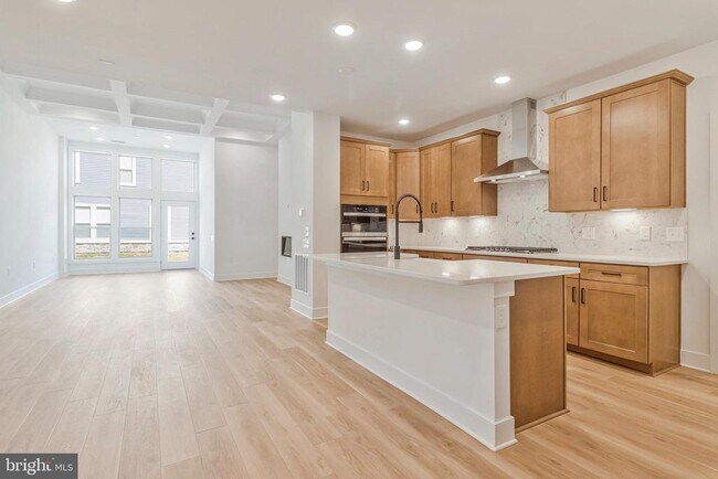 Foto del edificio - 6158 Amber Ln