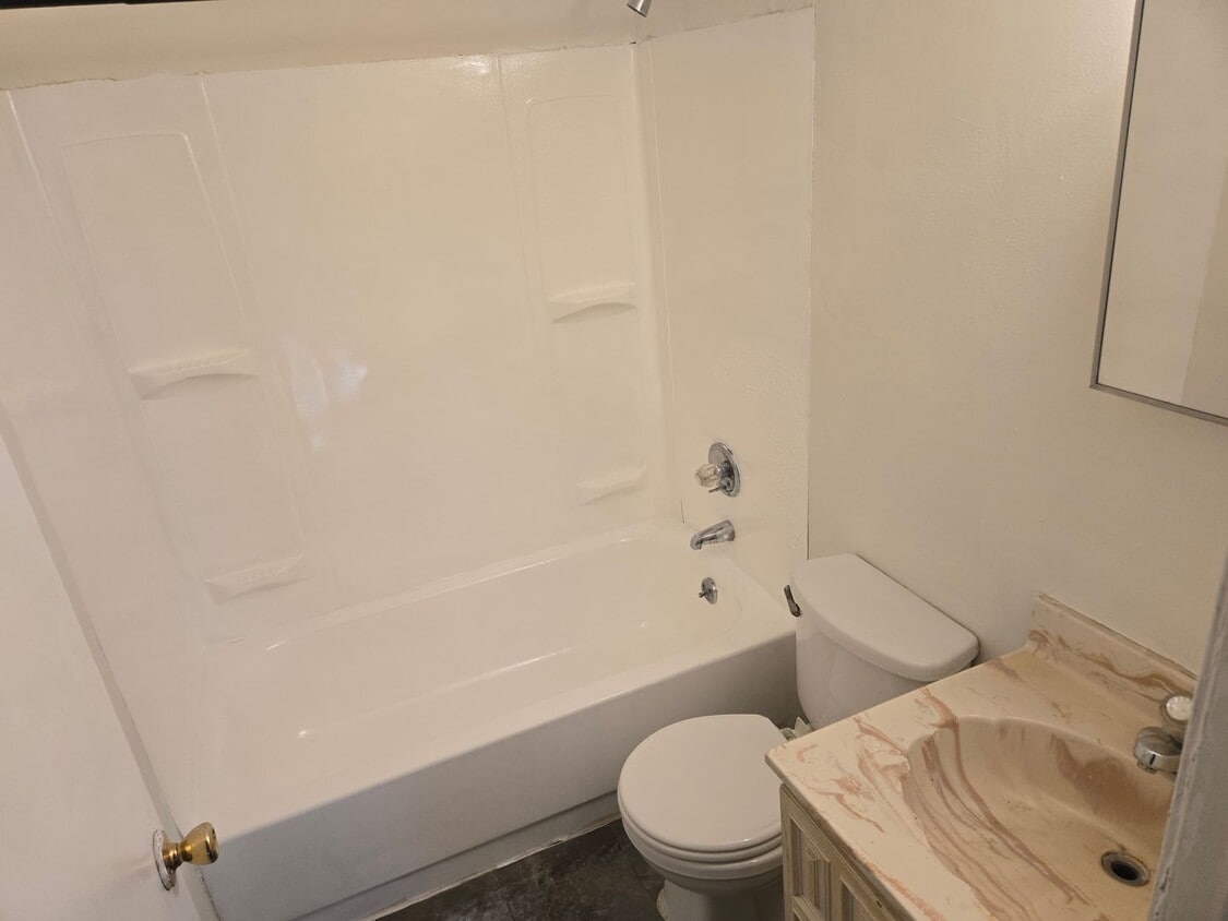 Primary Photo - 2 Bedroom 1 Bath Townhouse