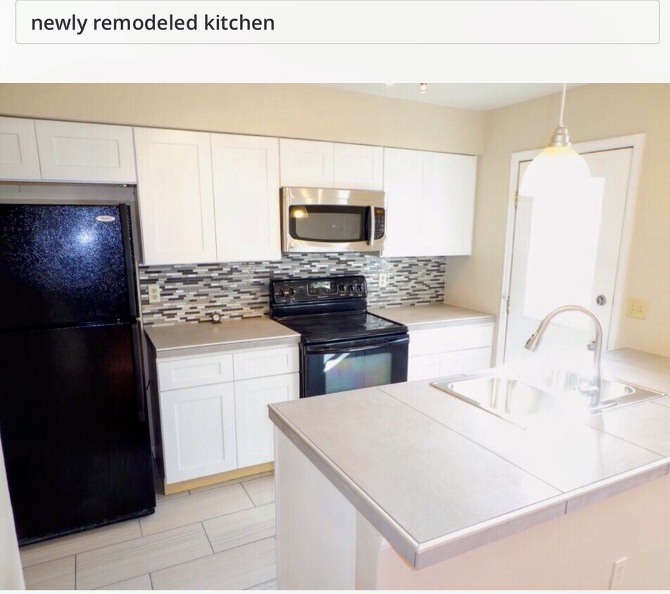 Foto principal - 14271 E Dickinson Dr