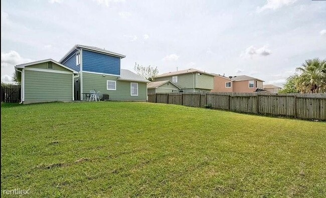 Foto del edificio - 3 br, 2.5 bath House - 11900 Lima Drive