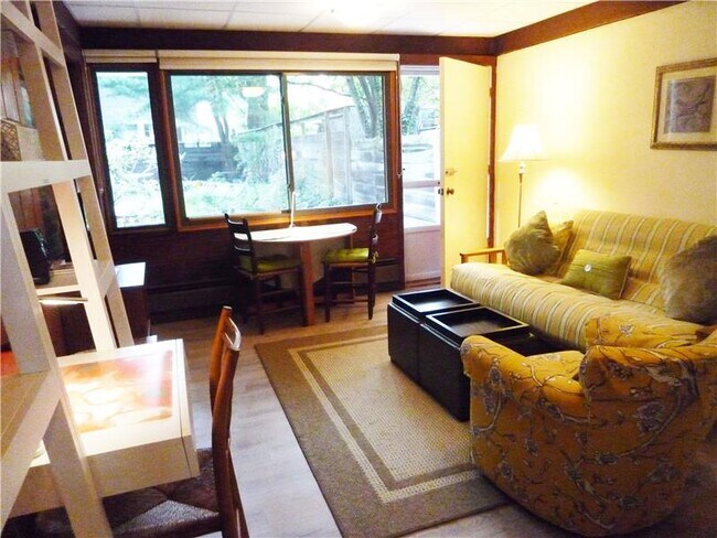 Photo - 9 Bowdoin St Apartment